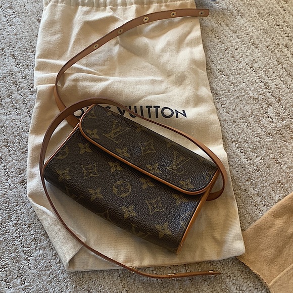 Louis Vuitton Montsouris Monogram Backpack Travel Set - Picture 12 of 16